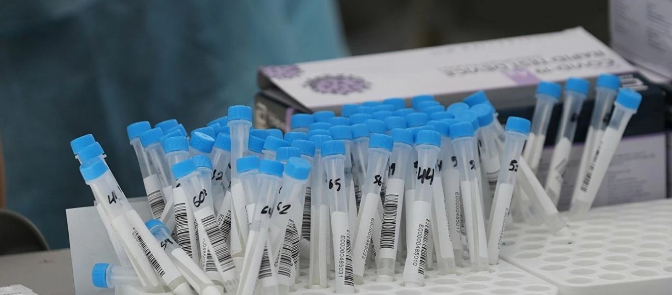 Καθηγητής Τζανάκης: «Για πρώτη φορά μετά από καιρό στο 5% ο δείκτης θετικότητας»